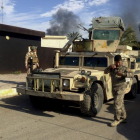 Soldados iraquís patrullan por las calles de Diyala, en noviembre del 2014.-AP