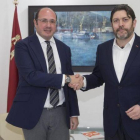 El presidente de Murcia, Pedro Antonio Sánchez, y el líder de Ciudadanos en la región, Miguel Sánchez.-EFE / MARCIAL GUILLÉN