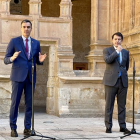 El presidente del Gobierno, Pedro Sánchez, junto al presidente de Castilla y León, Alfonso Fernández Mañueco, en la XXIV Conferencia de Presidentes en Salamanca. ICAL