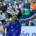 Renfroe fuerza la acción ofensiva. SANTI OTERO