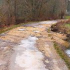 Los daños causados por las riadas de 2015 aún podían verse en los caminos de la comarca.-ECB