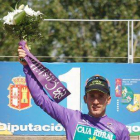 Carlos Barbero con el maillot morado que conquistó en Clunia.-