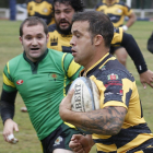 David Martín avanza con el oval.-SANTI OTERO