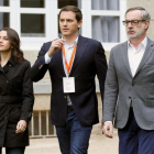 El líder de Ciudadanos, Albert Rivera (centro), el secretario general del partido, José Manuel Villegas (derecha), y la portavoz de la Ejecutiva y secretaria de Formación, Inés Arrimadas.-EFE / MARISCAL