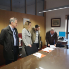 Los candidatos presentan sus credenciales ante la junta electoral.-ECB