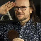 Santiago Segura, con la Medalla de Oro de la Academia de Cine.-JOSÉ LUIS ROCA