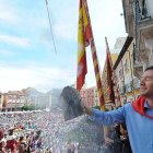 Este año la bomba anunciadora coincidió el sábado24 de junio con el lanzamiento de la bota.-ISRAEL L. MURILLO