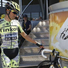 Alberto Contador, el lunes, antes de comenzar la 16ª etapa del Tour, con meta en Gap.-Foto:   REUTERS / ERIC GAILLARD