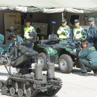 Imagen de parte del material que expone la Guardia Civil en el ‘Diego Porcelos’.-ISRAEL L. MURILLO