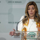 La presidenta en funciones de Andalucía, Susana Díaz, la semana pasada en una rueda de prensa.-Foto: EFE / JOSÉ MANUEL VIDAL