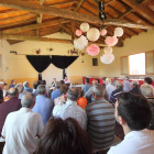 Un momento de la reunión, donde participaron más de medio centenar de vecinos, entre ellos alcaldes de la zona.-G. G.