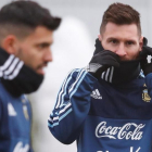 Messi, con Agüero, con la selección argentina en Moscú.-REUTERS / SERGEI KARPUKHIN