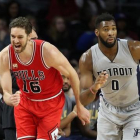 Pau Gasol celebra una canasta.-AGENCIA / LEON HALIP