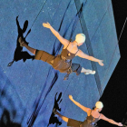 Roberta Calcagno y Lucía Folco, durante ‘Dream swimming’.-Gerardo Sanz