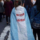 El movimiento social Ni una Menos en Argentina, que combate la violencia en contra de las mujeres.-EL PERIÓDICO