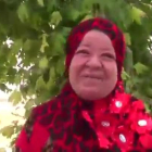 Khadija Abdu Al-Moutee entrevistada por un reportero tras la liberación de la ciudad de Abu Qalqal, en Siria.-YOUTUBE