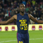 Eric Abidal tras volver a los terrenos de juego después del trasplante de hígado-/ PERIODICO