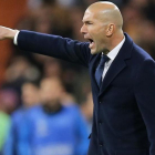 Zidane, durante el encuentro de Champions ante el Roma.-AFP / PAUL WHITE