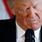 Comparecencia del presidente Donald Trump condenando los hechos de Charlottesville.-JONATHAN ERNST (REUTERS)