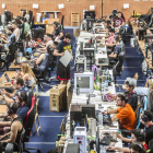 El polideportivo de la Universidad de Burgos alberga este fin de semana a los participantes de la UbuParty.-ISRAEL L. MURILLO