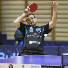 Denis Conic devuelve una pelota durante un partido.-RAÚL OCHOA