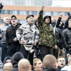 Manifestantes neonazis durante la protesta islamófoba, este sábado, en Hannover.-Foto:FABIAN BIMMER / REUTERS