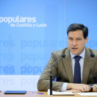 El presidente del Comité Organizador del 13 Congreso del PP de Castilla y León, Raúl de la Hoz, informa del contenido de su primera reunión-ICAL