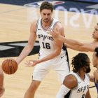 Pau, en un partido reciente con los Spurs-EFE
