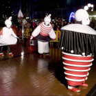 Los personajes del montaje se inspiran en los bailarines del ballet triádico de la Bauhaus-M. Á. VALDIVIELSO