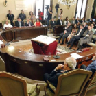 César Rico, durante el discurso de investidura en el que puso deberes a todos pero también abrió la mano al acuerdo y el trabajo en común de los 25 diputados provinciales.-FOTOS: RAÚL GARCÍA OCHOA