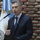 Macri pronuncia un discurso durante un almuerzo oficial con motivo de la visita del 'premier' japonés, Shinzo Abe, en Buenos Aires, el 21 de noviembre.-EFE / DAVID FERNÁNDEZ