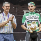 Carlos Barbero en el podio de la pasada Vuelta a Burgos.-SANTI OTERO