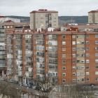 La vivienda de segunda mano ha bajado su precio un 1,4% en el último año en la capital y hasta un 3,4% en la provincia.-RAÚL G. OCHOA