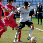 José Matos controla el balón. SANTI OTERO