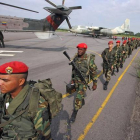 Soldados venezolanos, a su llegada en el aeropuerto de La Fría, en el estado de Táchira.-Foto:   AFP / GEORGE CASTELLANOS