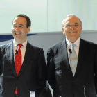 El consejero delegado, Gonzalo Gortázar (i), y el presidente, Isidro Fainé.-ECB