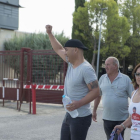 Andrés Bodalo, acompañado de sus familiares a la salida de la cárcel Jaen II para disfrutar de seis dias de permiso-JOSE MANUEL PEDROSA (EFE)