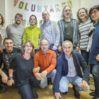 Varios miembros de la asociación posan en las instalaciones de la sede.-ISRAEL L. MURILLO