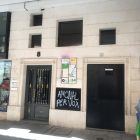 Pintada junto a la sede de Vox Burgos. ECB