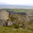 El castillo de Monasterio de Rodilla albergó a guerreros navarros y castellanos que combatieron en Atapuerca.-G.G.