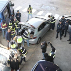 La Policía Nacional impide a los Mossos quemar documentos en la incineradora de Sant Adrià, el 26 de octubre del 2017.-RICARD FADRIQUE