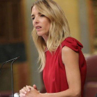 La portavoz del PP, Cayetana Álvarez de Toledo, en un debate en el Congreso el 29 de agosto.-JESÚS HELLÍN / EUROPA PRESS