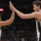 Pau Gasol sigue acumulando distinciones para una carrera de leyenda.-EFE / DARREN ABATE