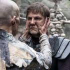 Mackenzie Crook  (izquierda) y David Morrissey, en la serie Britannia, que la plataforma HBO estrena en enero.-AAQ ASTANISLAV HONZIK