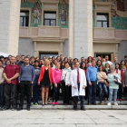 Alumnos del Grado de Nutrición y Dietética de la Universidad Isabel I junto al rector y profesores.-ECB