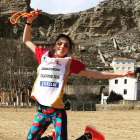 Celia Antón festeja su doble triunfo en Calatayud-ECB