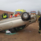 Imagen del vehículo accidentado.-BOMBEROS DE BURGOS