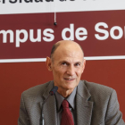El científico Carlos Izpisúa Belmonte imparte una charla a los alumnos de Enfermería del Campus Duques de Soria de la UVa.-Ical