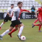 Jagoba Beobide en acción en el choque del pasado domingo ante la Real Sociedad B-Raúl G. Ochoa