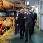 Putin, junto a Alexei Miller, jefe ejecutivo de la principal empresa de hidracarburos Gazprom, inspeccionado un proyecto de gaseoducto en el mar Negro.-SPUTNIK